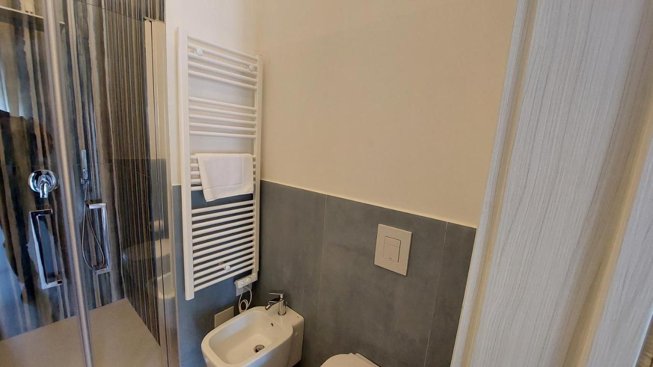 Victoria Royal Apartments & Rooms Termoli Luaran gambar