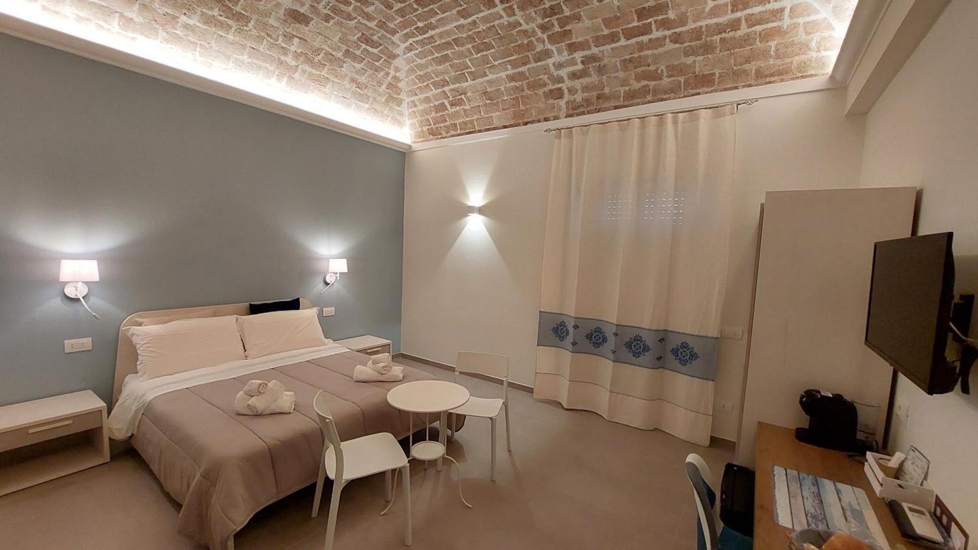 Victoria Royal Apartments & Rooms Termoli Luaran gambar