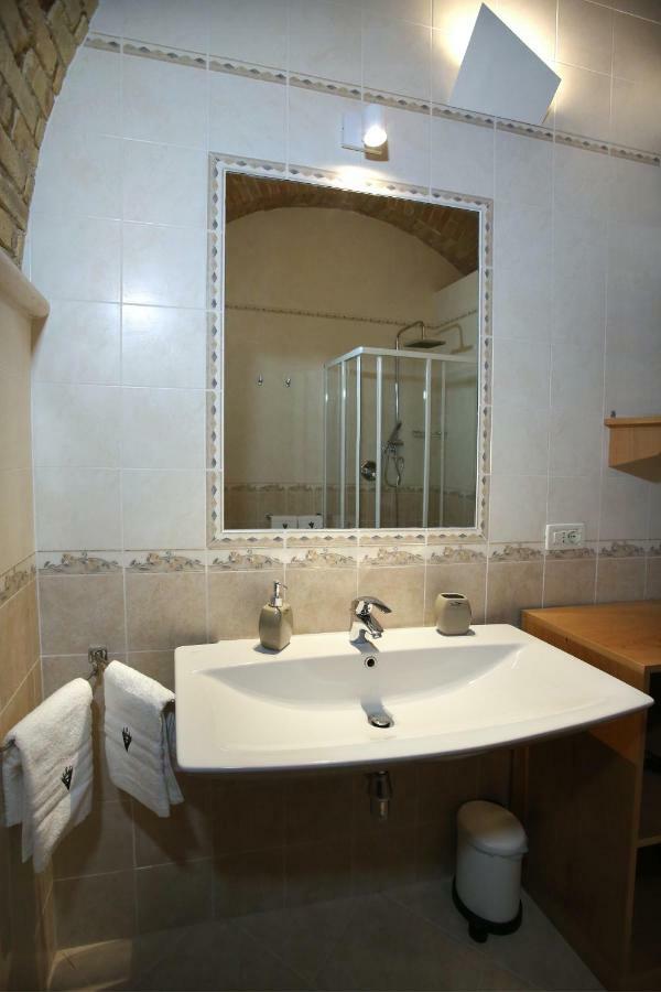 Victoria Royal Apartments & Rooms Termoli Luaran gambar