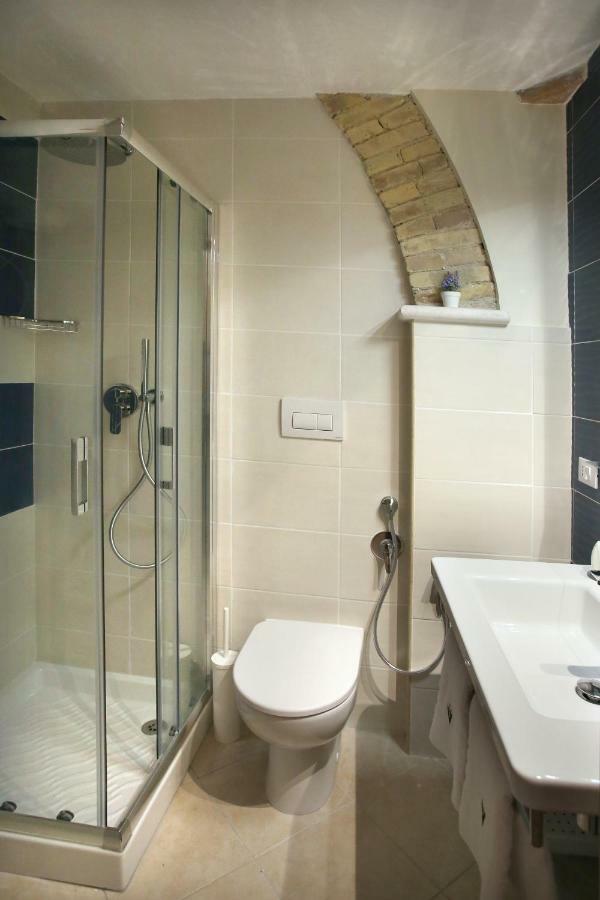 Victoria Royal Apartments & Rooms Termoli Luaran gambar