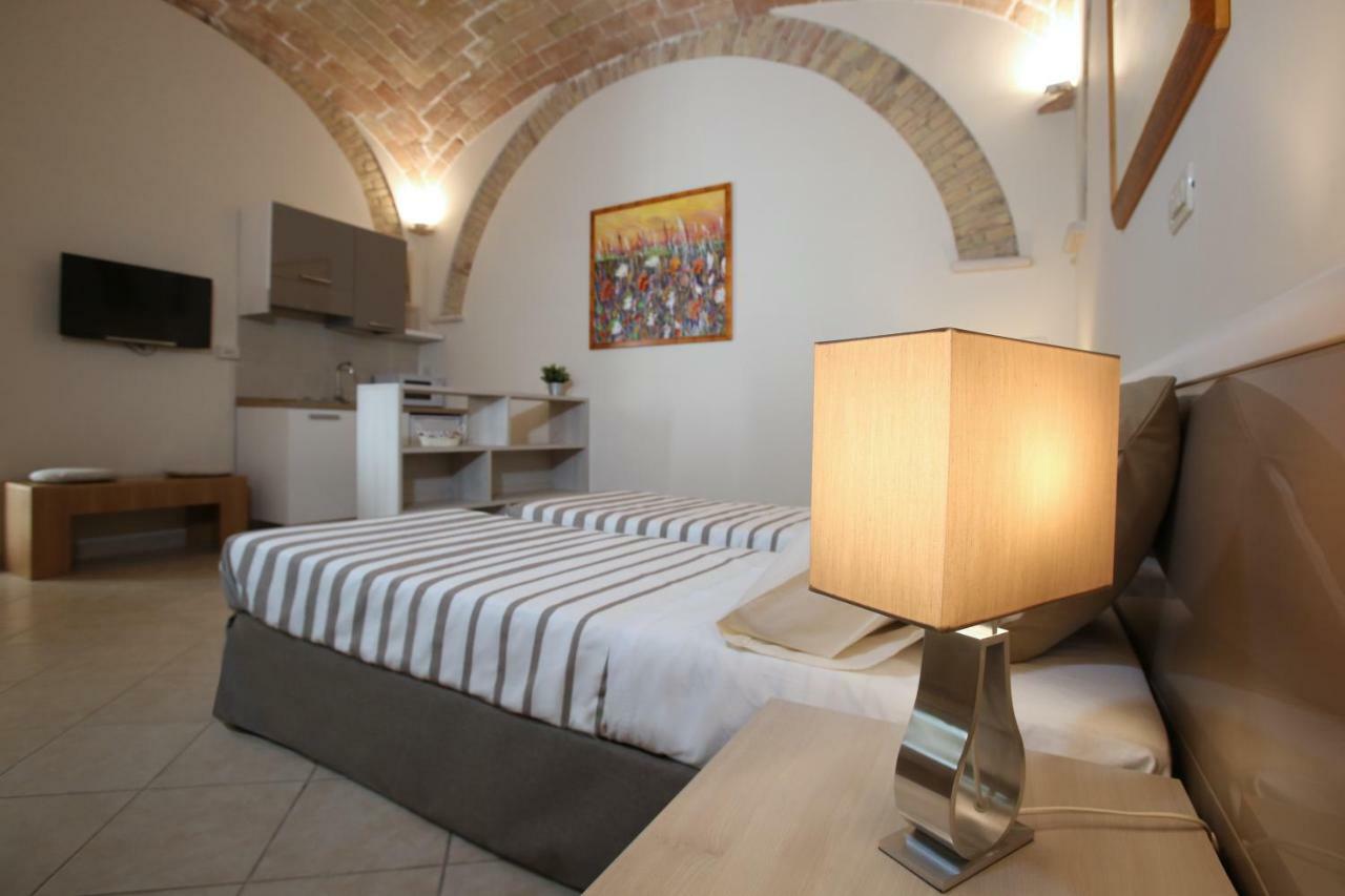 Victoria Royal Apartments & Rooms Termoli Luaran gambar
