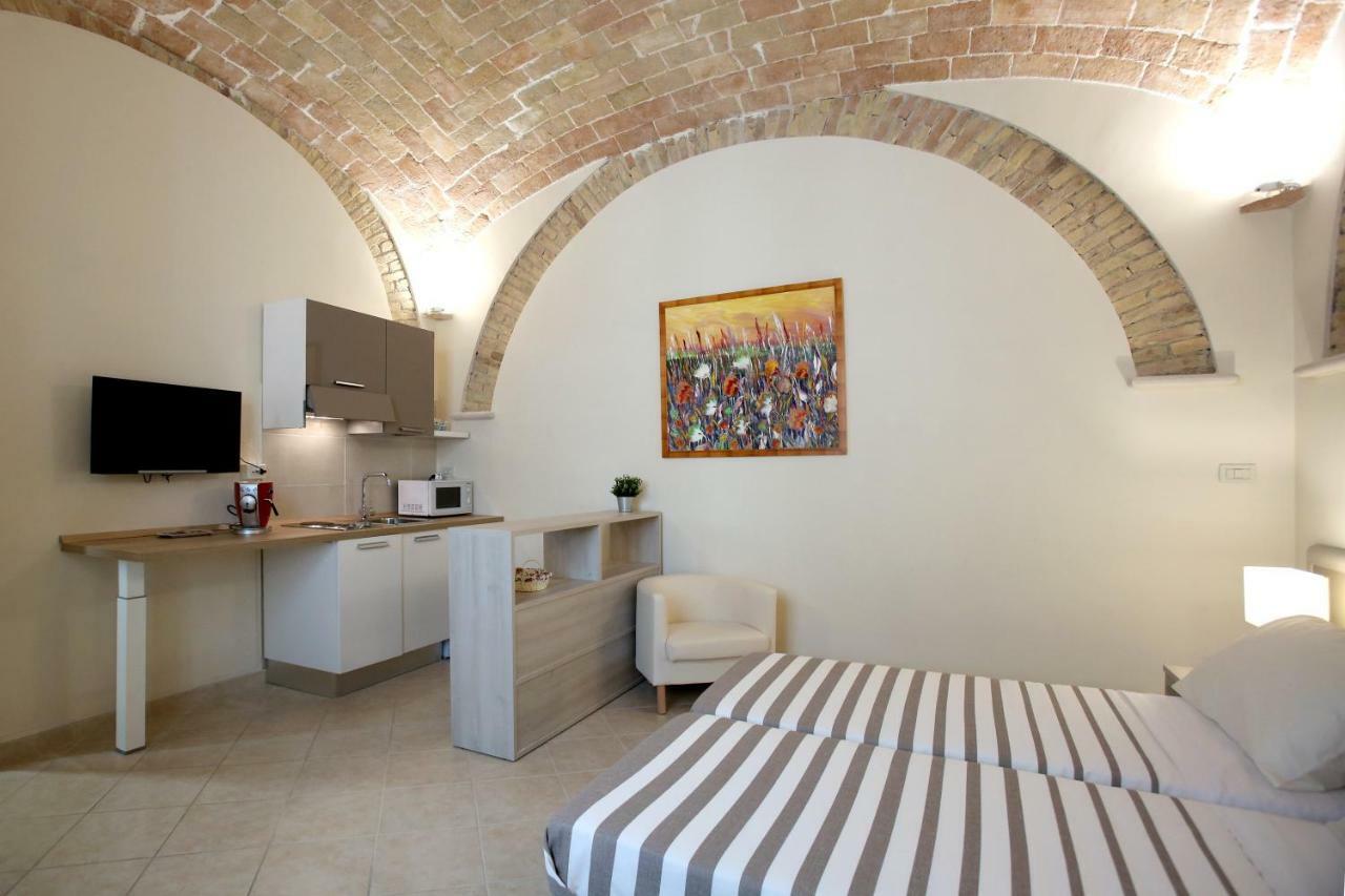 Victoria Royal Apartments & Rooms Termoli Luaran gambar